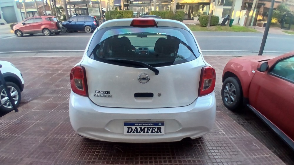 Nissan March  Active 1.6 MT  — foto 8