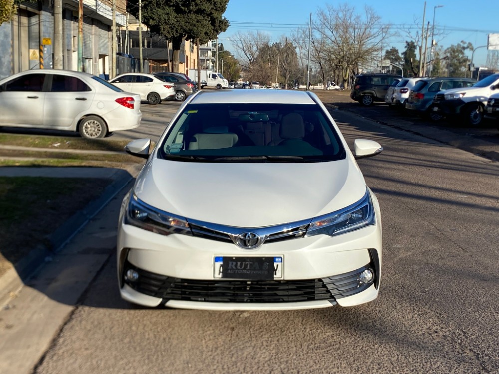 Toyota COROLLA 1.8 XEI L/17 CVT — foto 2