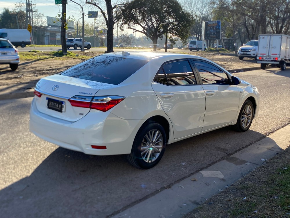 Toyota COROLLA 1.8 XEI L/17 CVT — foto 4