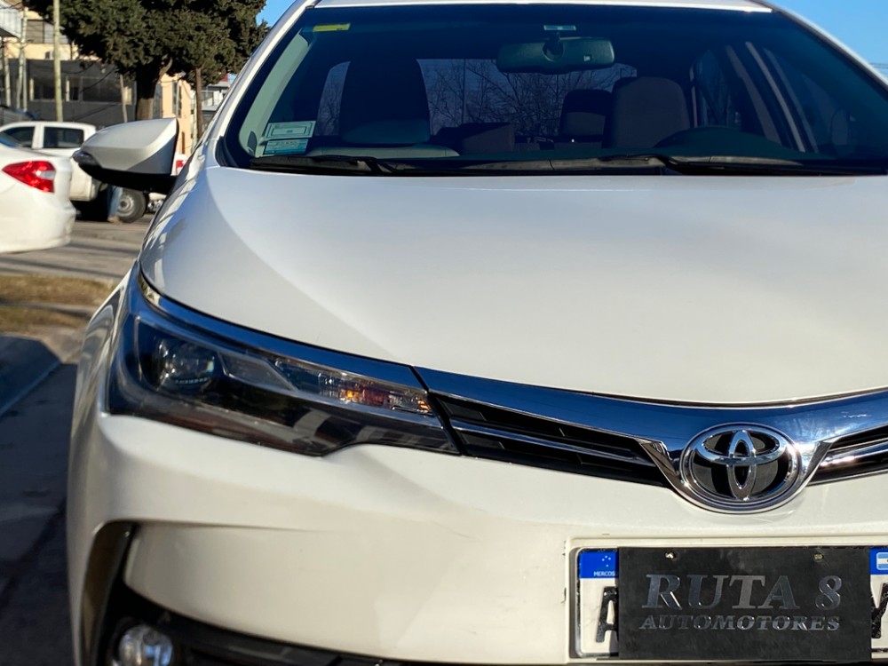 Toyota COROLLA 1.8 XEI L/17 CVT — foto 8