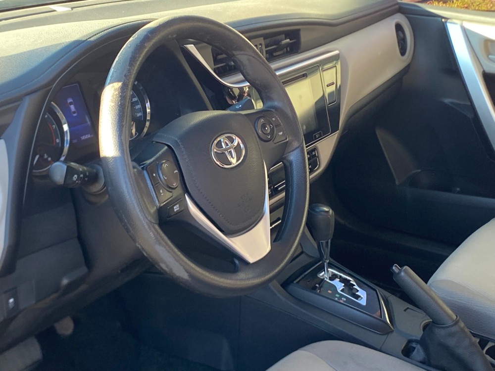 Toyota COROLLA 1.8 XEI L/17 CVT — foto 9