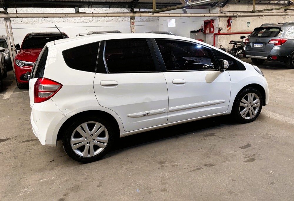 Honda FIT 1.5 EXL AT CUERO — foto 5