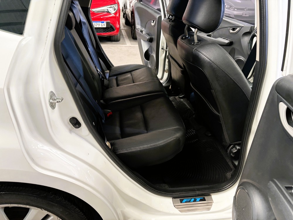 Honda FIT 1.5 EXL AT CUERO — foto 8