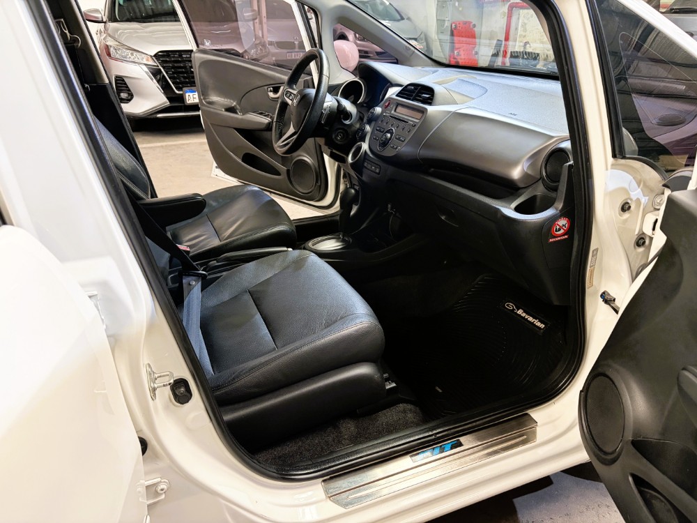 Honda FIT 1.5 EXL AT CUERO — foto 10