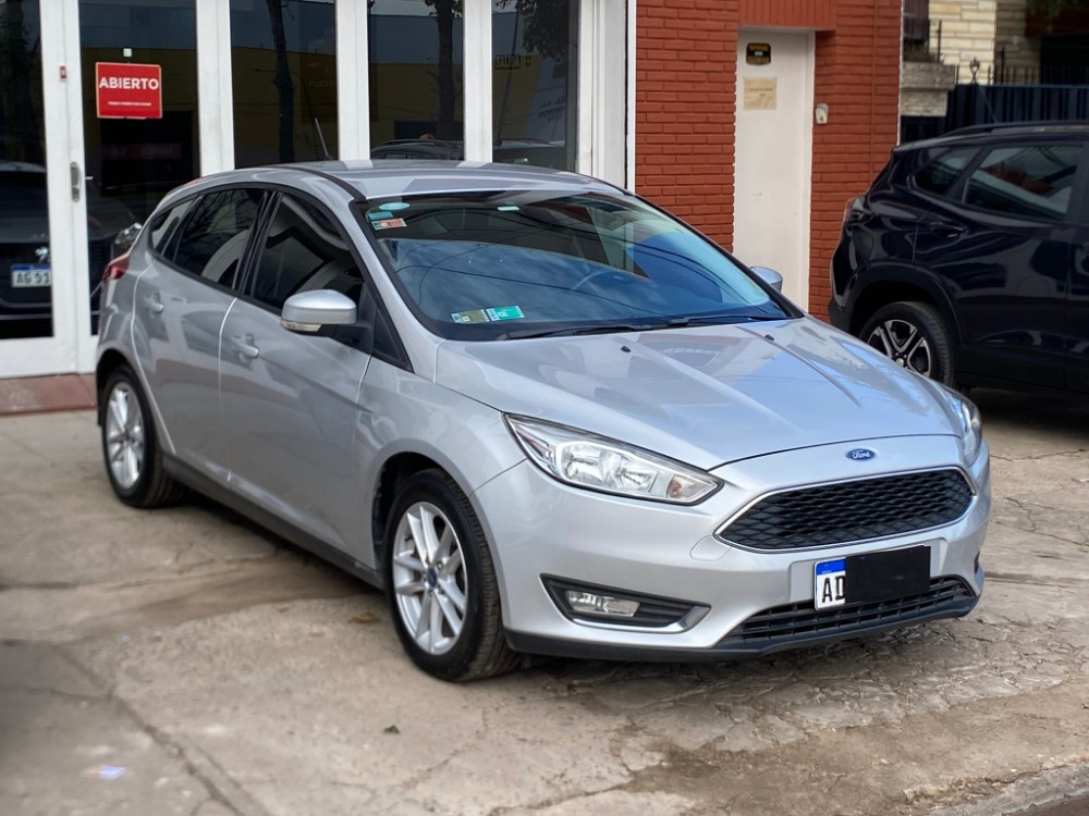 Ford FOCUS L/16 2.0 5P SE AUT — foto 3