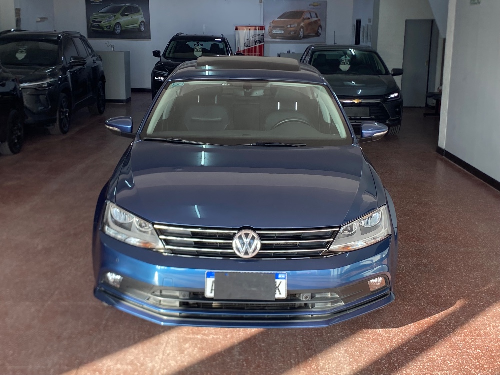 Volkswagen VENTO 1.4 TSI MB TECH HIGHLINJE DSG — foto 2