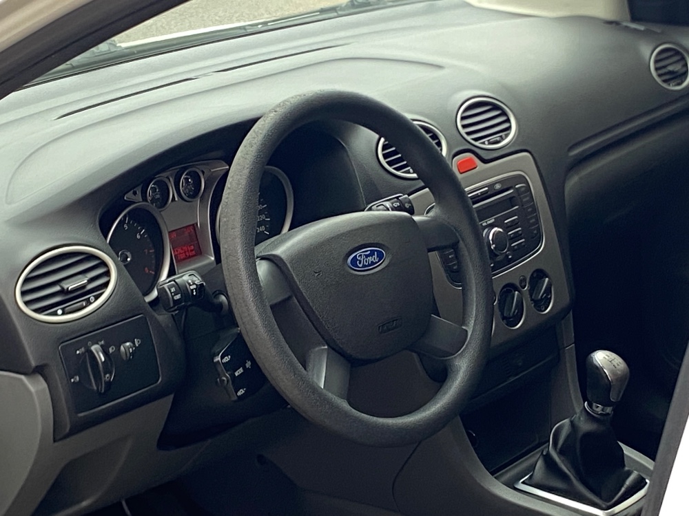 Ford FOCUS L/08 1.6 5P STILE — foto 8