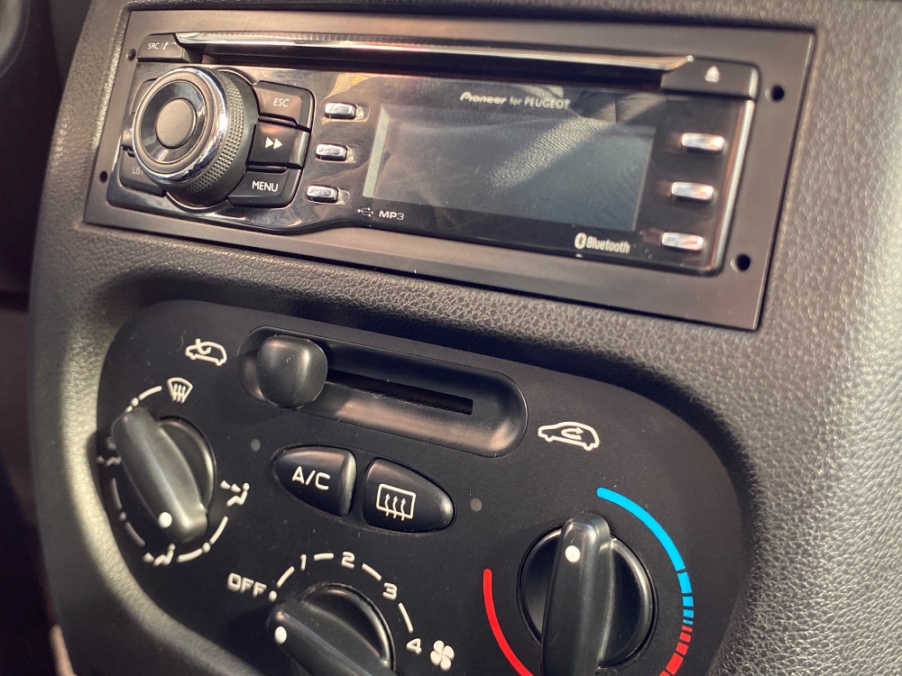 Peugeot 207 COMPACT 1.4 5P XS/ALLURE — foto 16