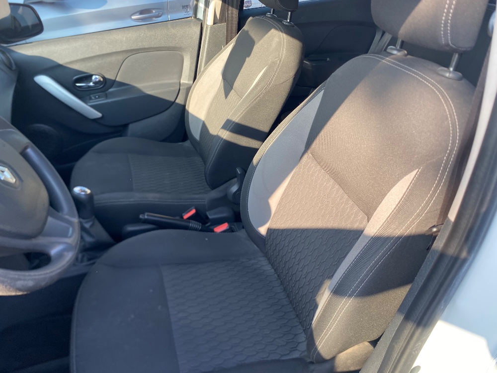 Renault SANDERO II 1.6 8V DYNAMIQUE — foto 10