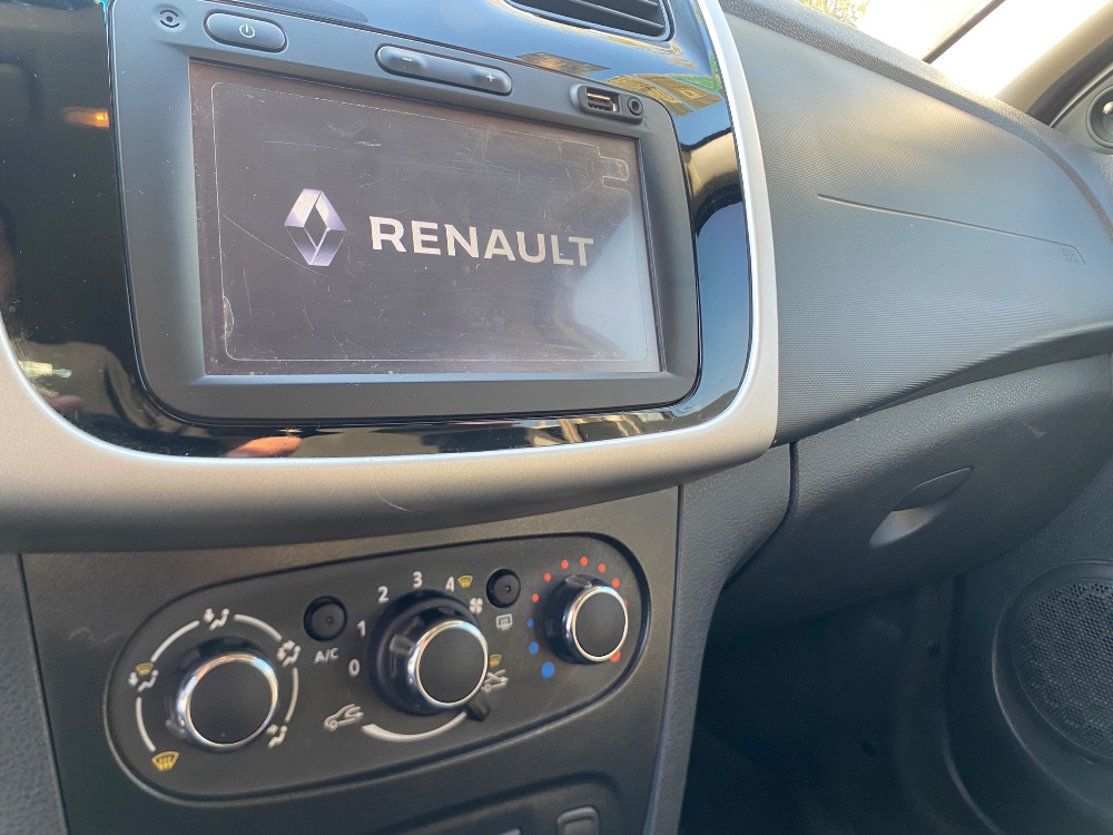 Renault SANDERO II 1.6 8V DYNAMIQUE — foto 11