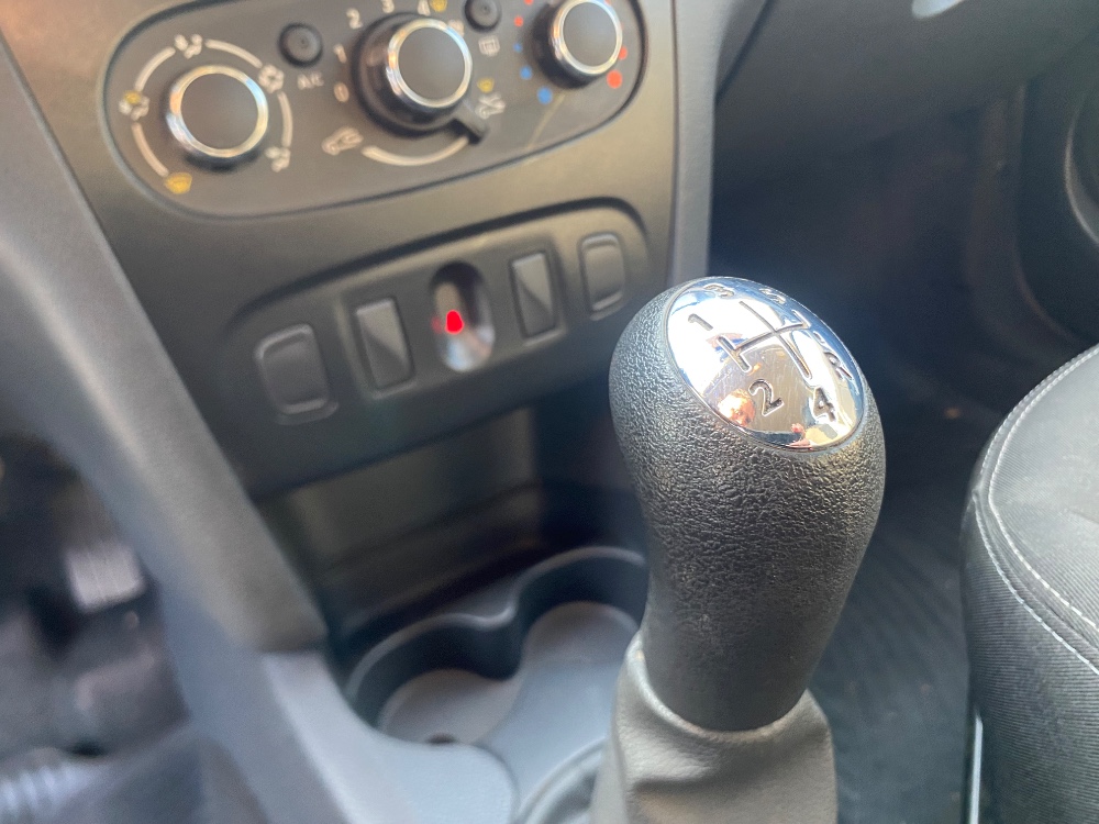 Renault SANDERO II 1.6 8V DYNAMIQUE — foto 12