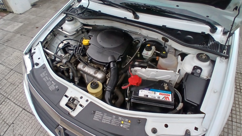 Renault LOGAN 4P 1,6 8V Confort Ii ABS 2013 — foto 10