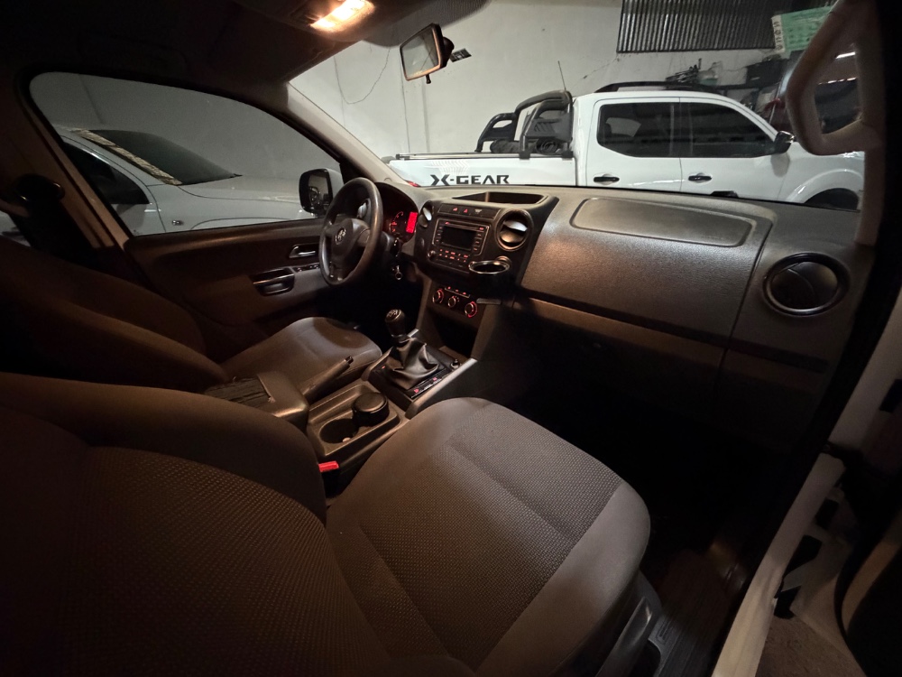 Volkswagen Amarok Trendline 2.0 Cd Tdi 180cv 4x4 — foto 8