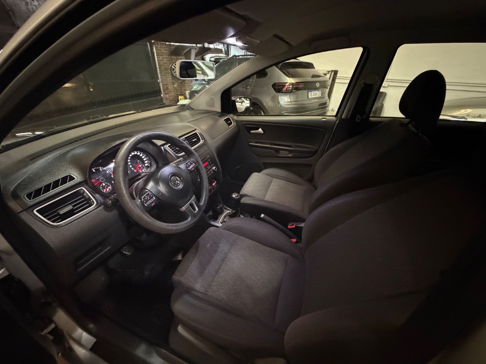 Volkswagen SURAN 5P 1,6 Comfortline — foto 8