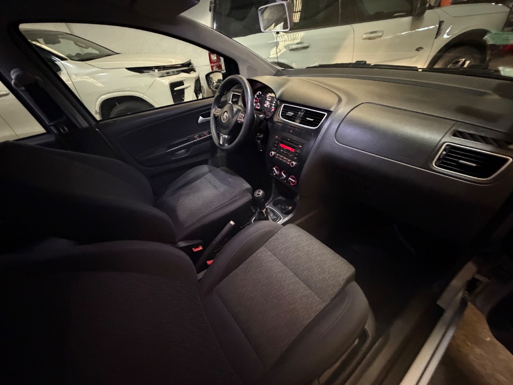 Volkswagen SURAN 5P 1,6 Comfortline — foto 9