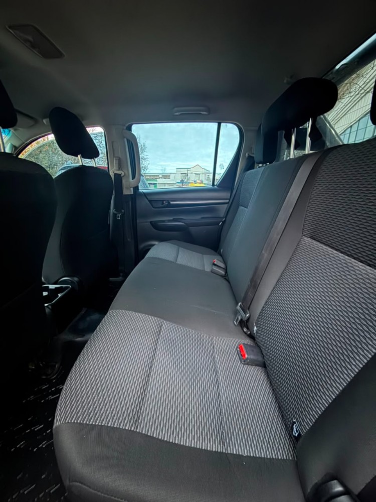 Toyota Hilux DX — foto 3