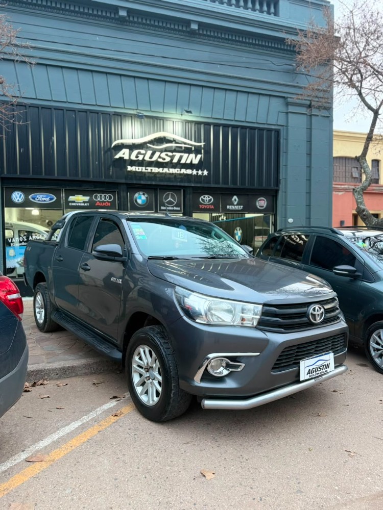 Toyota Hilux DX — foto 5