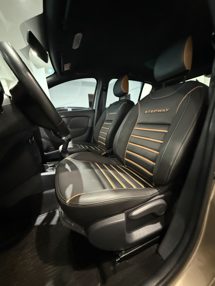 Renault SANDERO STEPWAY 1.6 Dynamique 105 CV — foto 3