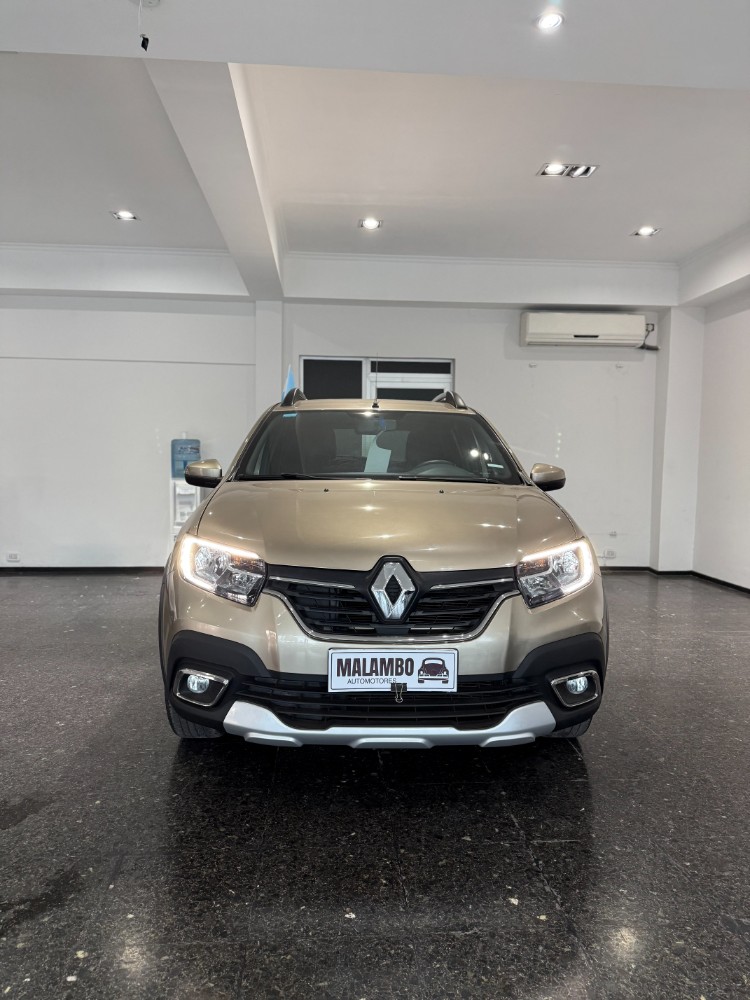 Renault SANDERO STEPWAY 1.6 Dynamique 105 CV — foto 8