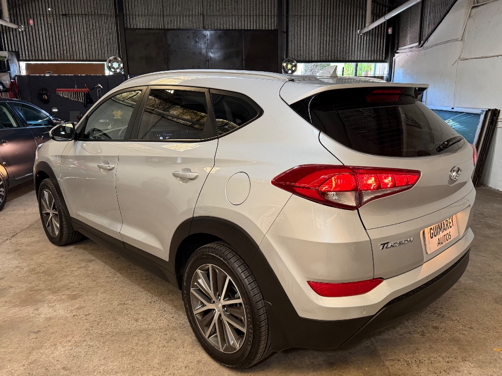 Hyundai Tucson 5P 2,0 Gl 2wd AT — foto 5