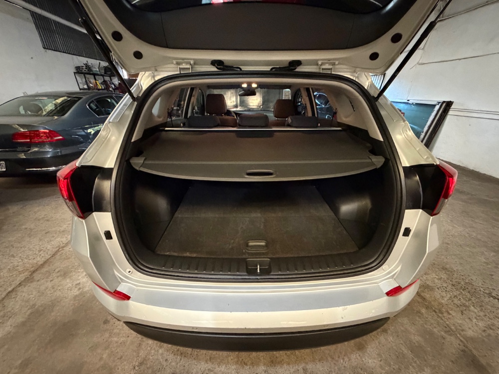 Hyundai Tucson 5P 2,0 Gl 2wd AT — foto 10