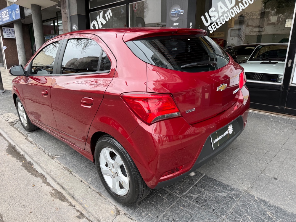 Chevrolet Onix LT — foto 6
