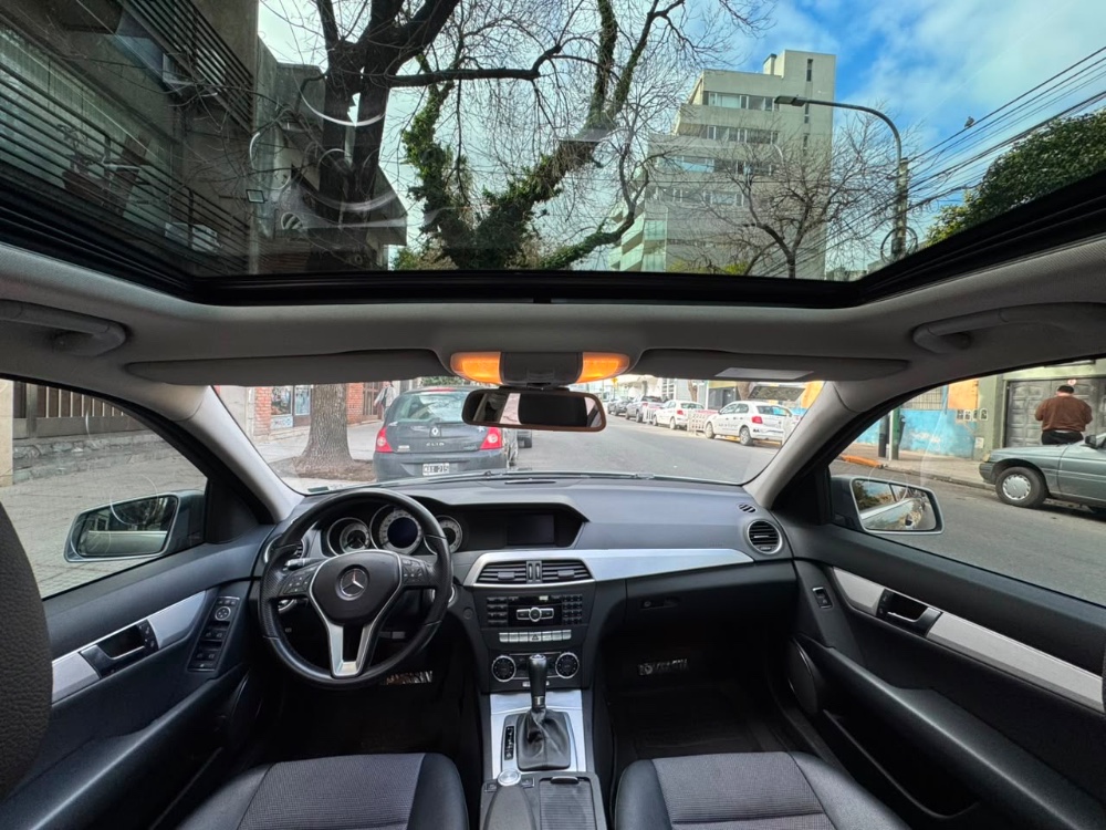 Mercedes-Benz C-Class Avantgarde 1.8 c250 — foto 7