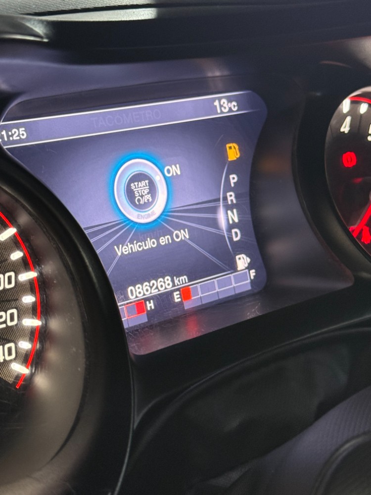 Fiat Cronos 1.8 16v Precision — foto 2