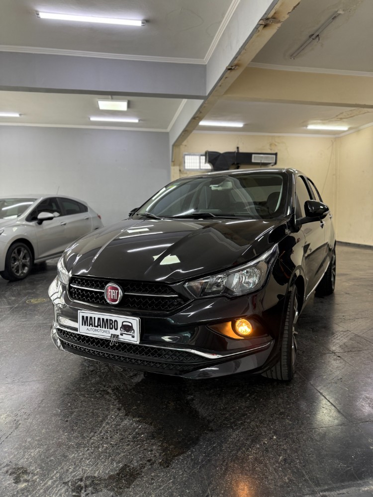 Fiat Cronos 1.8 16v Precision — foto 4