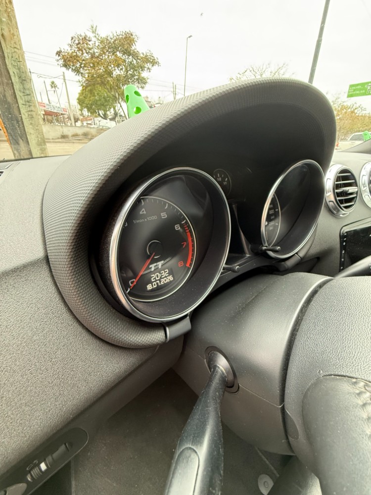 Audi TT 1.8 T-FSI — foto 4