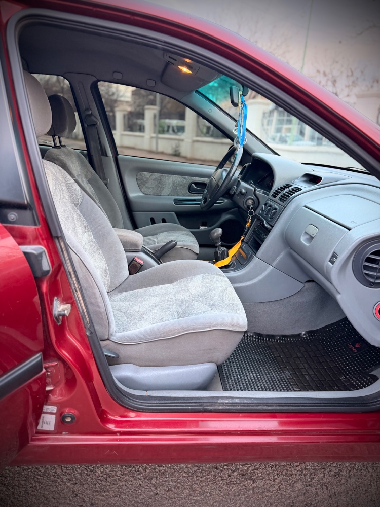 Renault 99 Laguna — foto 7