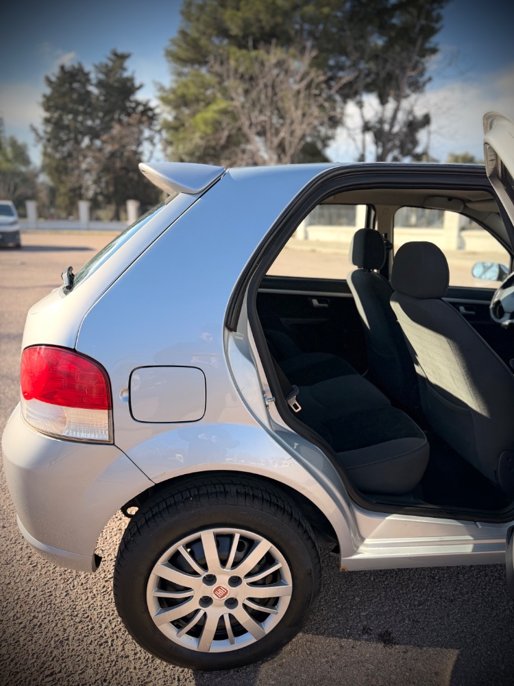 Fiat PALIO 5P 1,6 Elx Essence Active — foto 7