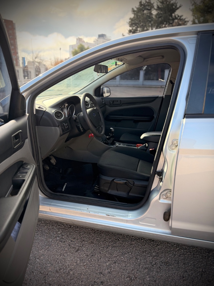 Ford FOCUS — foto 6