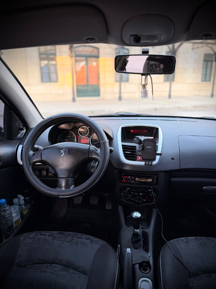 Peugeot 207 3P 1,4 Xr Compact — foto 3
