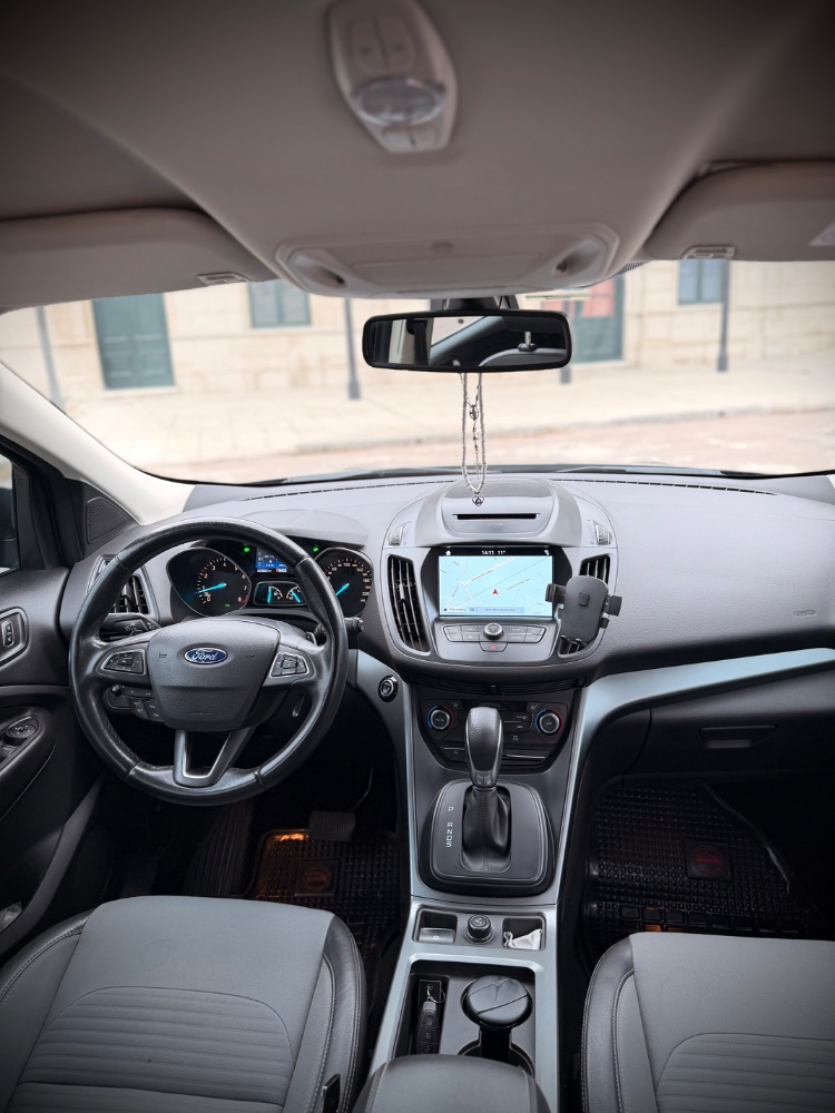 Ford KUGA 5P 1,6 4X4 Sel AT — foto 2