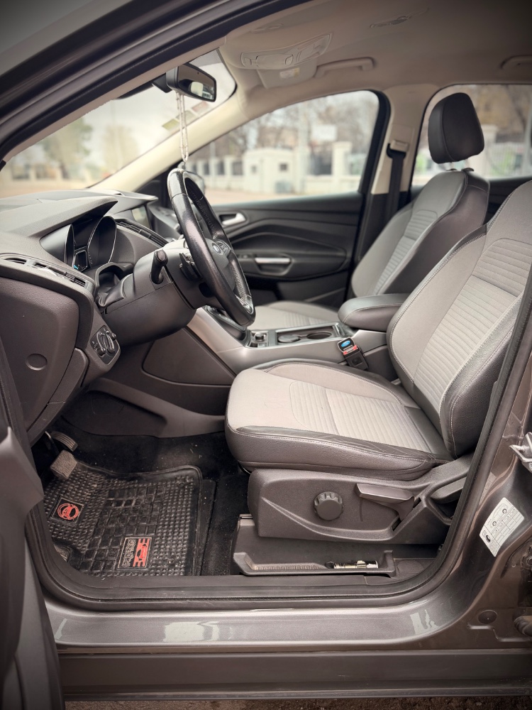 Ford KUGA 5P 1,6 4X4 Sel AT — foto 6