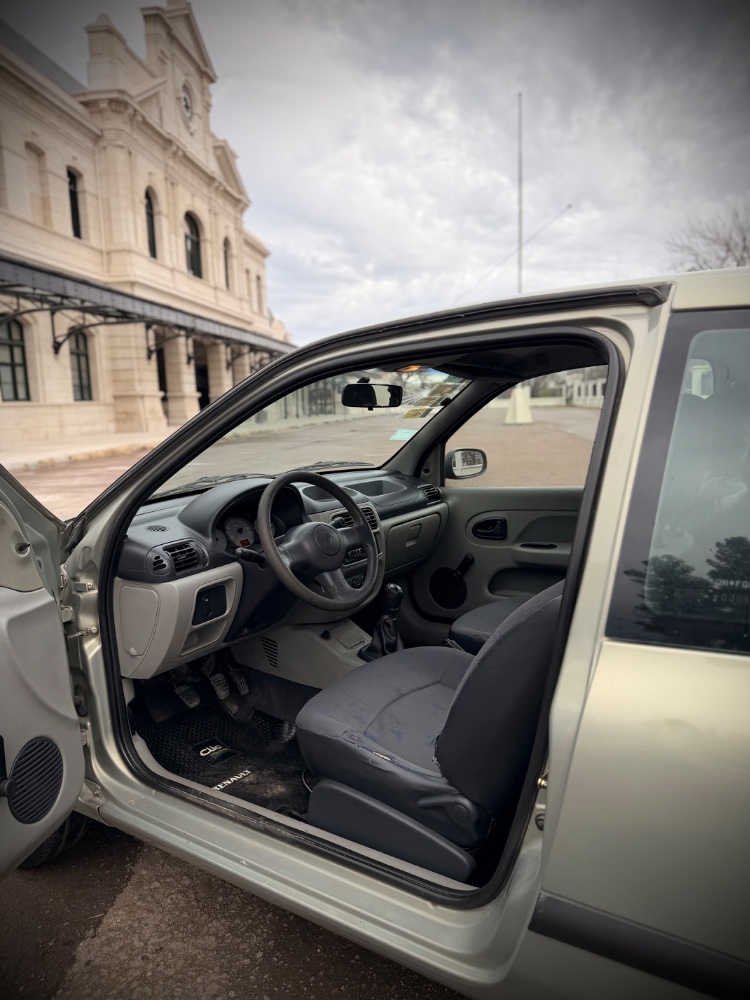 Renault CLIO Yahoo — foto 4