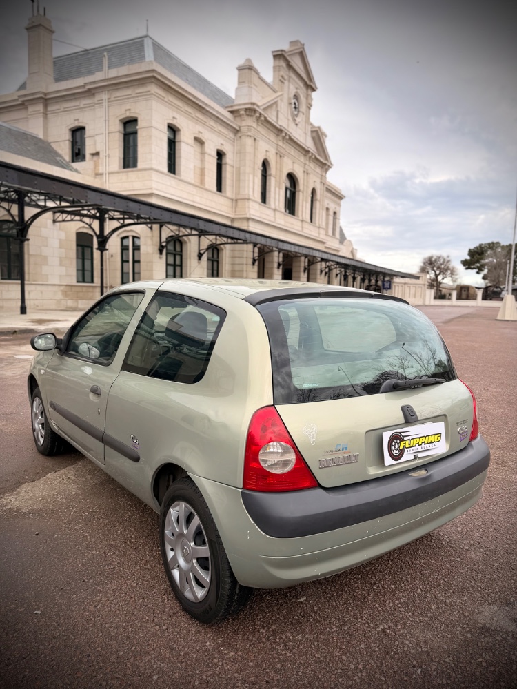 Renault CLIO Yahoo — foto 9