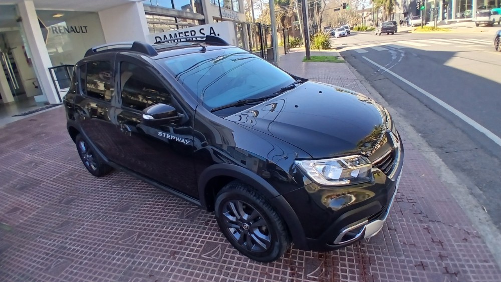 Renault SANDERO STEPWAY 5P 1,6 16V Intens Ph2