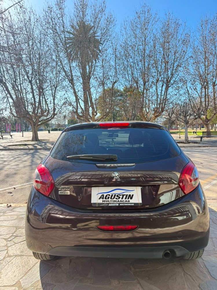 Peugeot 208 Allure — foto 4