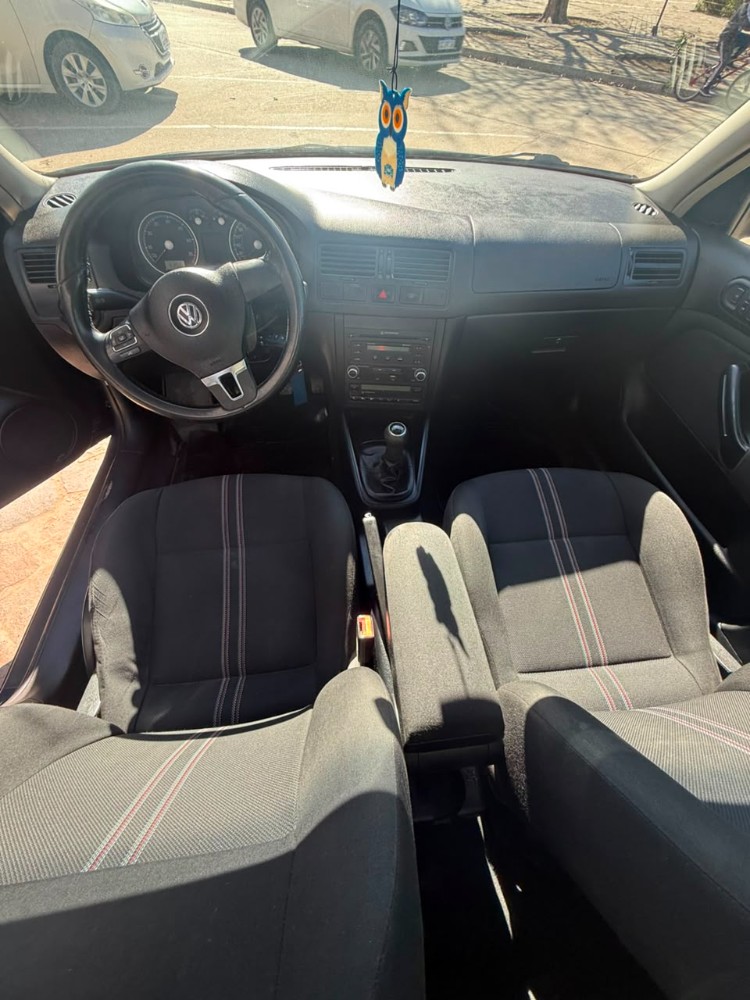 Volkswagen Bora  2,0  — foto 2