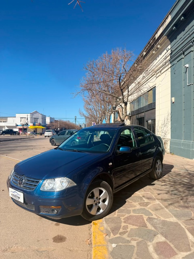 Volkswagen Bora  2,0  — foto 4
