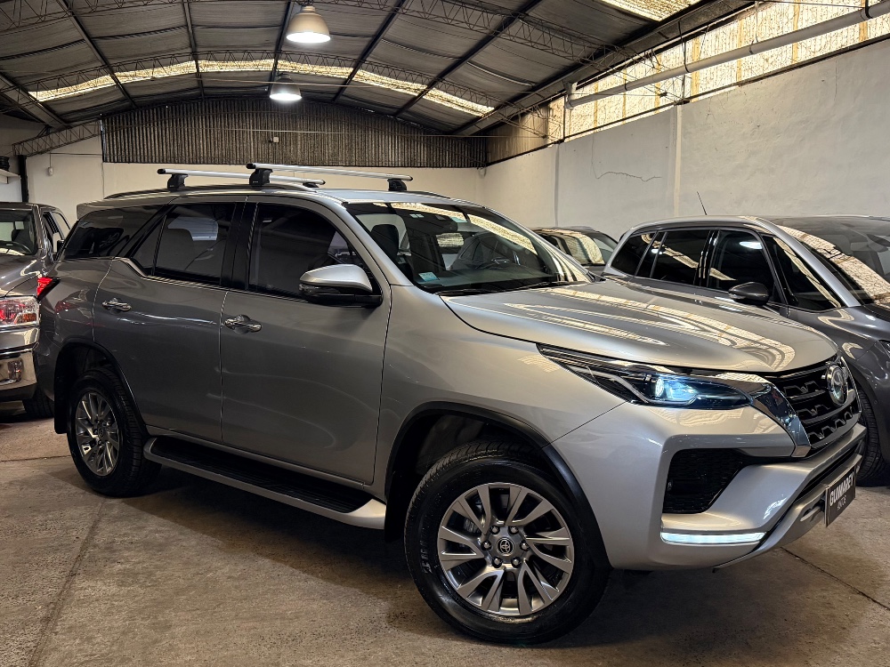 Toyota SW4 Srx 4X4 2.8 TDI 7a AT — foto 2