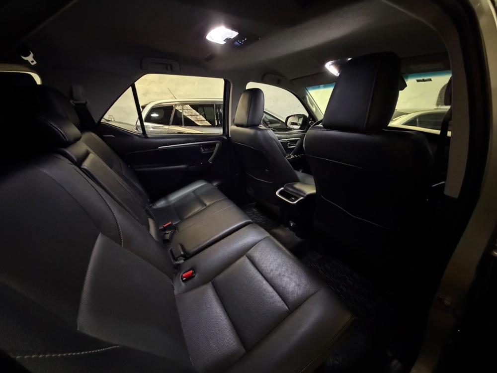 Toyota SW4 Srx 4X4 2.8 TDI 7a AT — foto 8