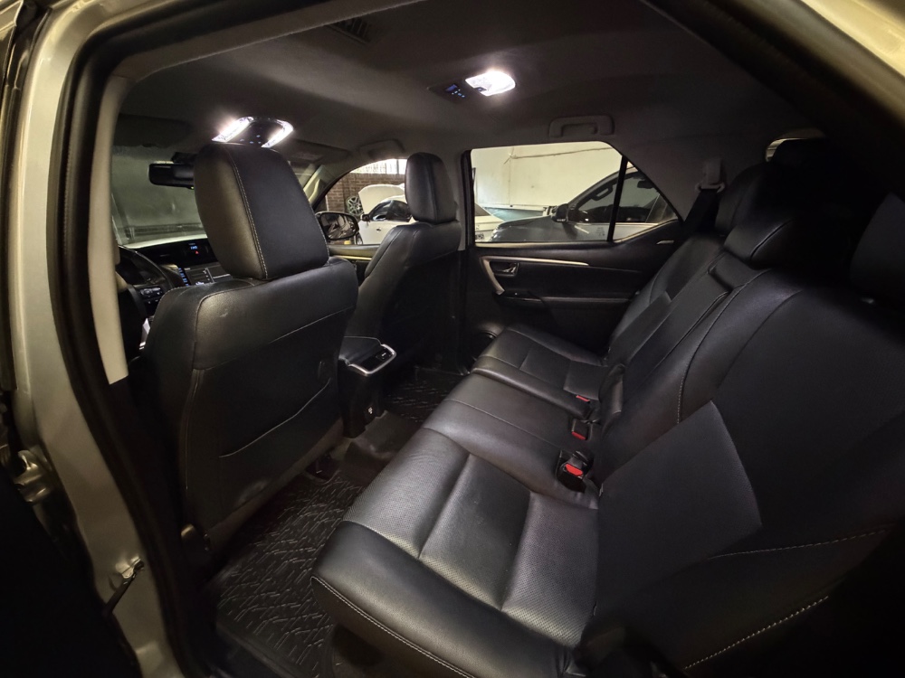 Toyota SW4 Srx 4X4 2.8 TDI 7a AT — foto 10