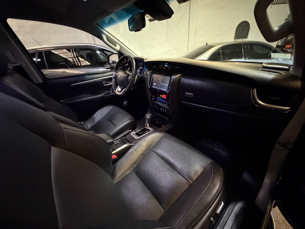Toyota SW4 Srx 4X4 2.8 TDI 7a AT — foto 12