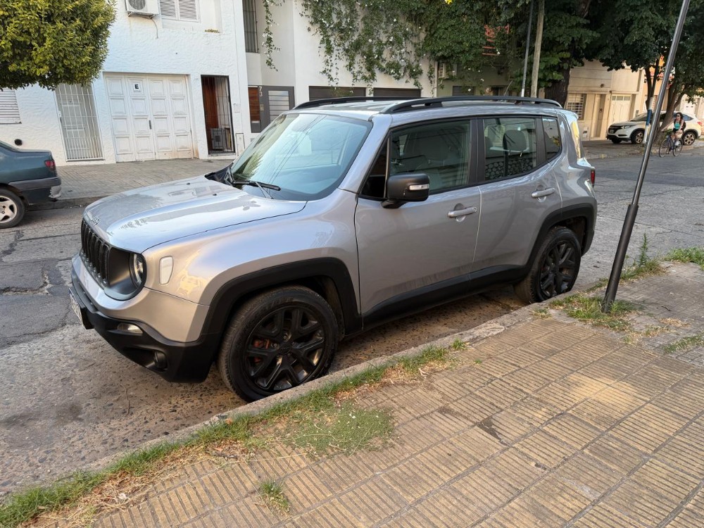 Jeep Renegade Sport longitude — foto 11