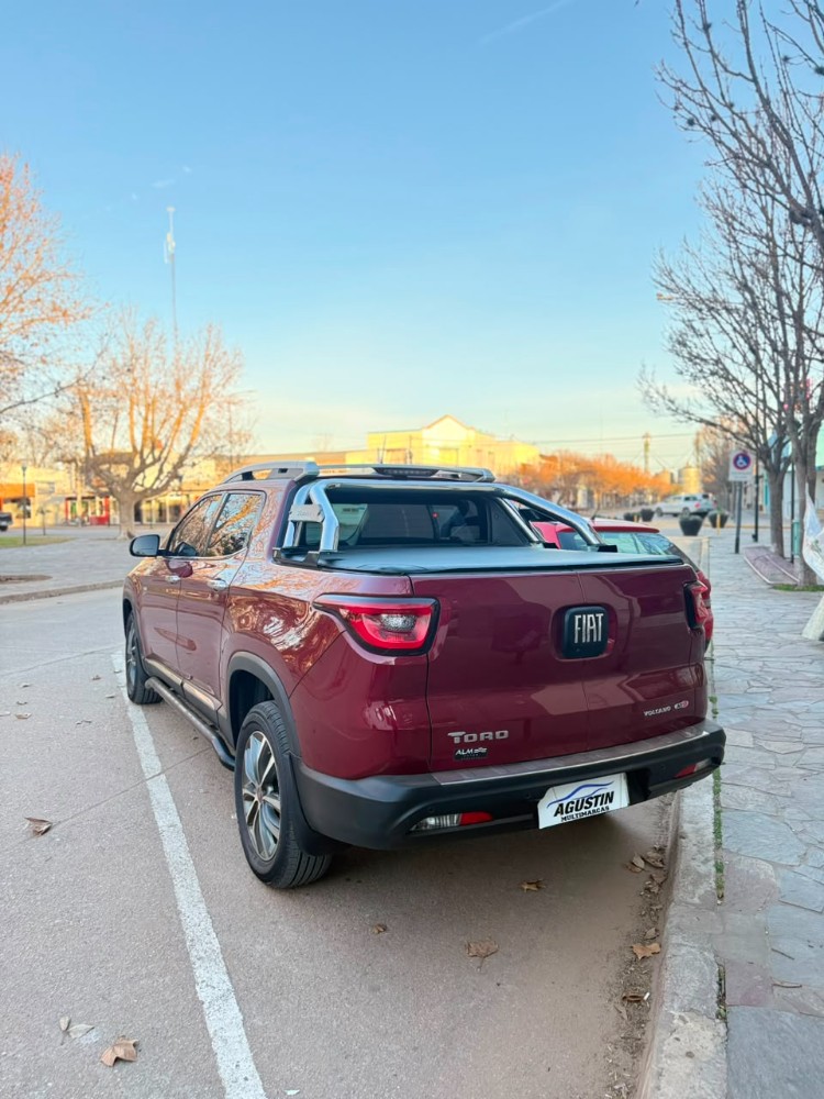 Fiat Toro VOLCANO 4X4 — foto 4