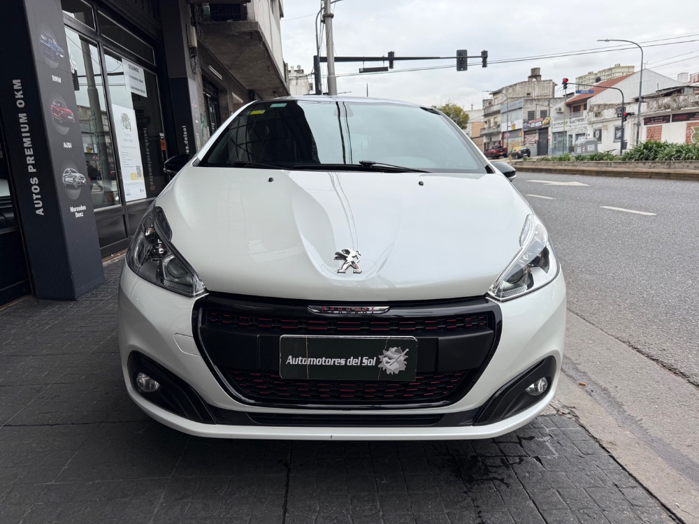Peugeot 208 5P 1,6 THP Gt — foto 2
