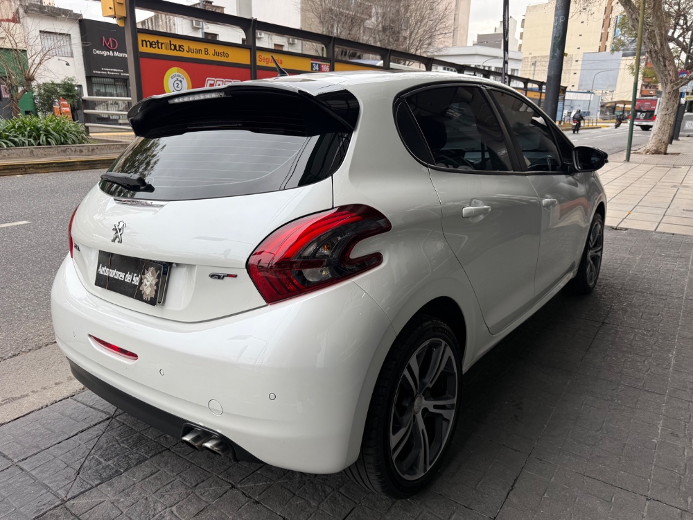 Peugeot 208 5P 1,6 THP Gt — foto 8